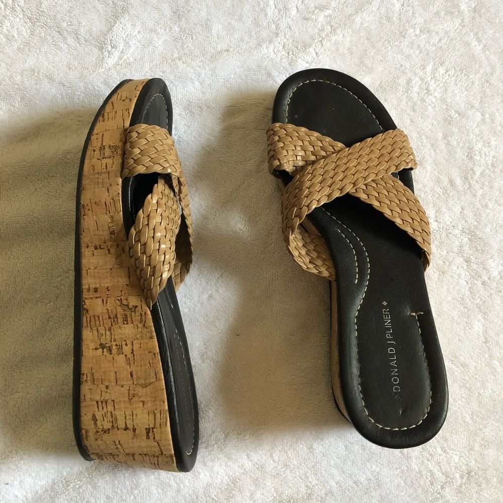 Donald J. Pilner Sandal Cork Basketweave size 11